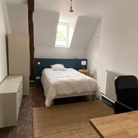 1 Chbre, Terrasse, Grands Espaces, Calme, Centre, Wifi * Douai
